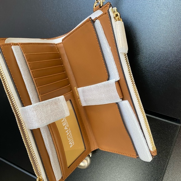 Michael Kors signature double zip wristlet - Picture 2 of 5